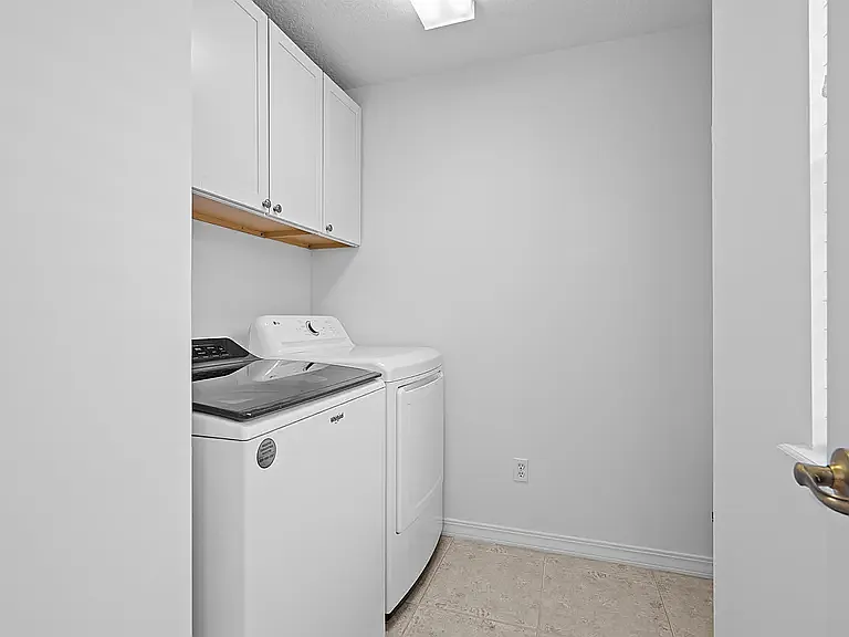 1005 Makarios Dr — Photo 4