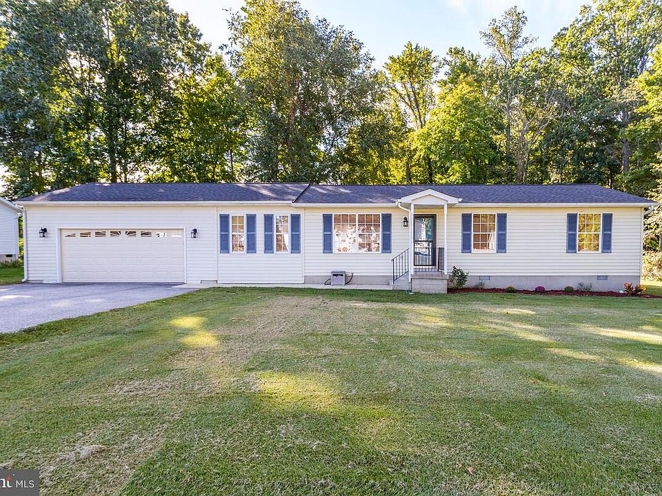 1st image of 35775 Army Navy Dr