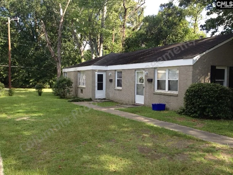1118 Shirley St — Photo 1