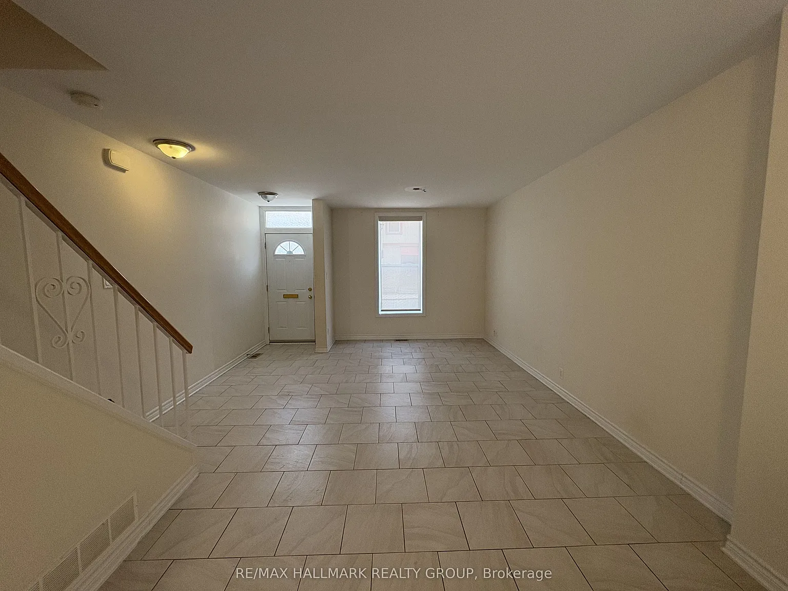 2 bed, $2,000 — Photo 2