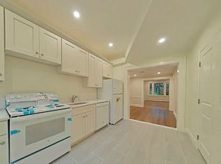 1712 Beacon St, Brookline, MA 02445