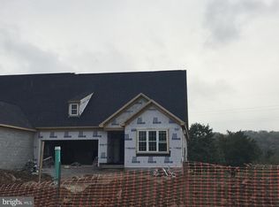 334 Sawgrass Dr, MILLERSVILLE, PA 17551