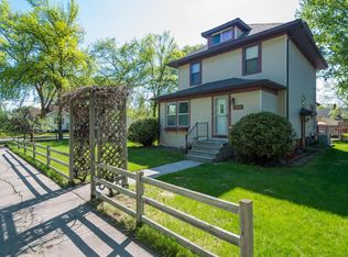 1224 Cottonwood St, Grand Forks, ND 58201
