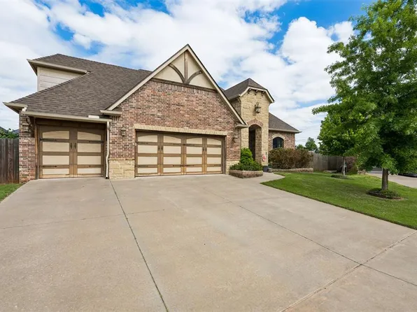 1314 Ladera Cir, Moore, OK 73160