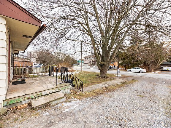 5th image of 1911 Glenview Rd