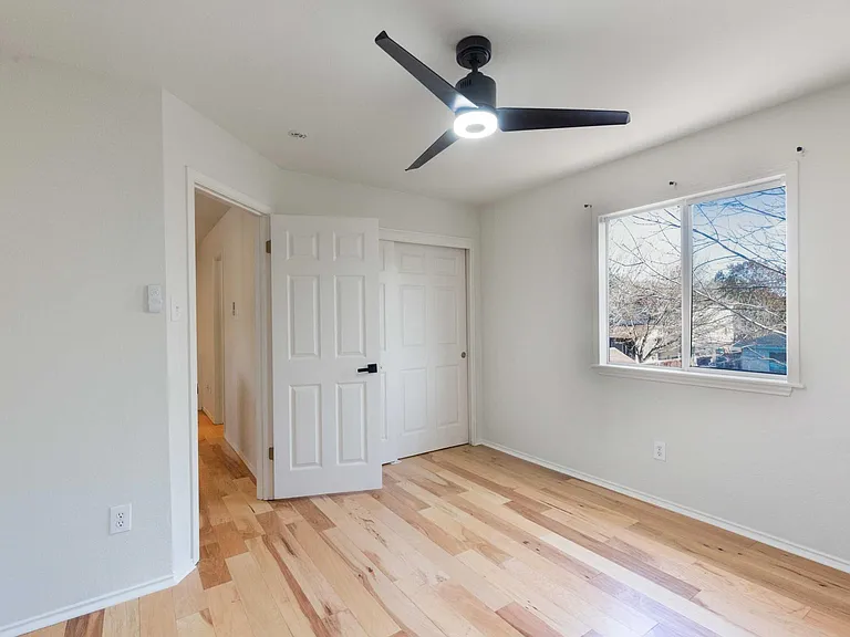 100 Casper Cv — Photo 13