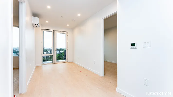 Rented by Nooklyn NYC LLC | media 73