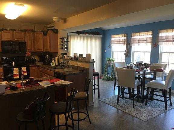 3rd image of 11572 Highland Farm Ct