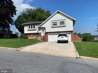 2803 Clark Ave, Reading, PA 19609