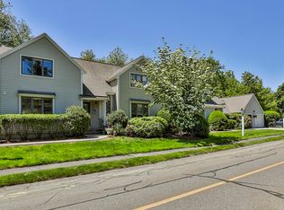11 Brassie Way UNIT 11, North Reading, MA 01864