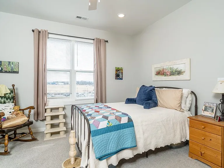 1559 Crownpoint Dr #206 — Photo 11