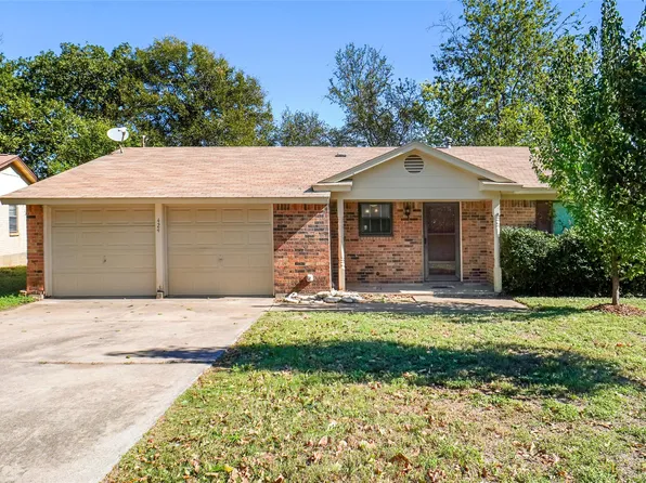 424 Holder Dr, Hurst, TX 76053