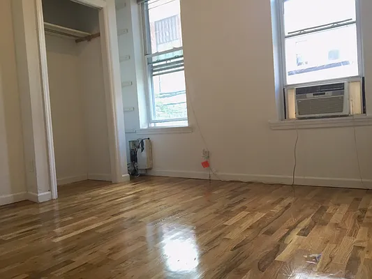 Rented by Bold New York | media 19