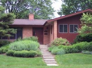 400 James Ct, Algonquin, IL 60102