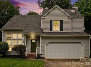 7104 Kinsmore Ln, Charlotte, NC 28269