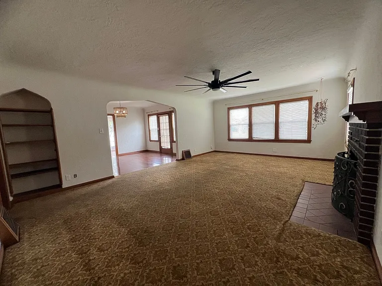 790 E San Joaquin Ave — Photo 8
