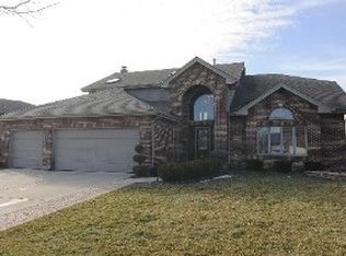 19600 Ridgemont Dr, Tinley Park, IL 60487