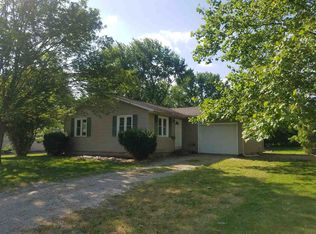 446 E Maple St, Berne, IN 46711