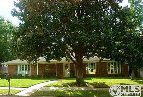 1st image of 1718 Park Hill Dr