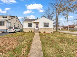 27195 Oriole Ave, Euclid, OH 44132