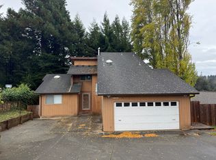 2463 Travis Ct, McKinleyville, CA 95519