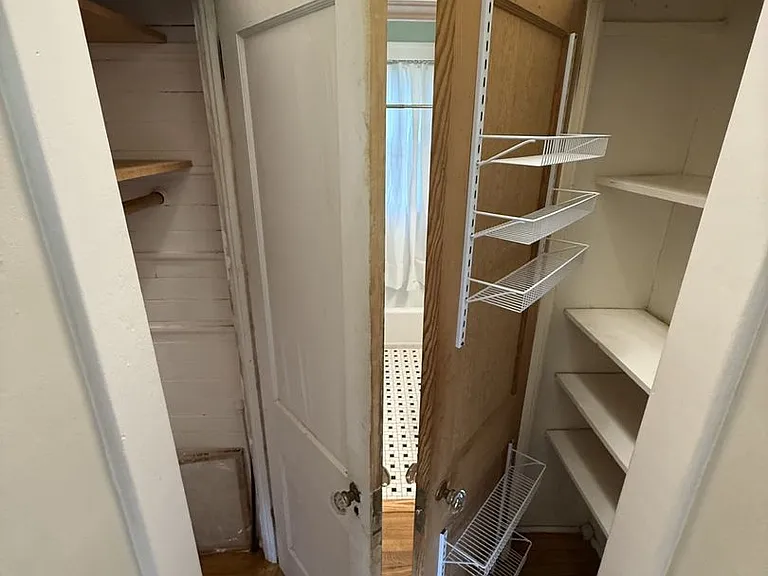 230 Grand Ave — Photo 20