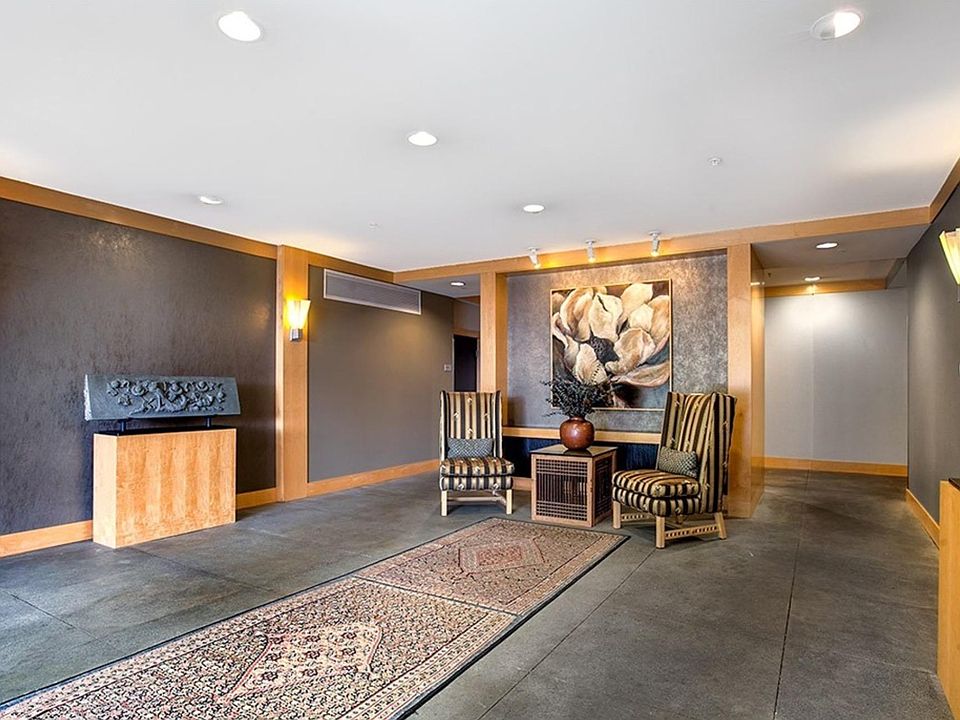 Lobby!