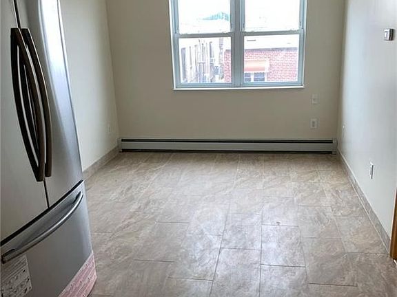 2nd image of 62 Bay 38 St