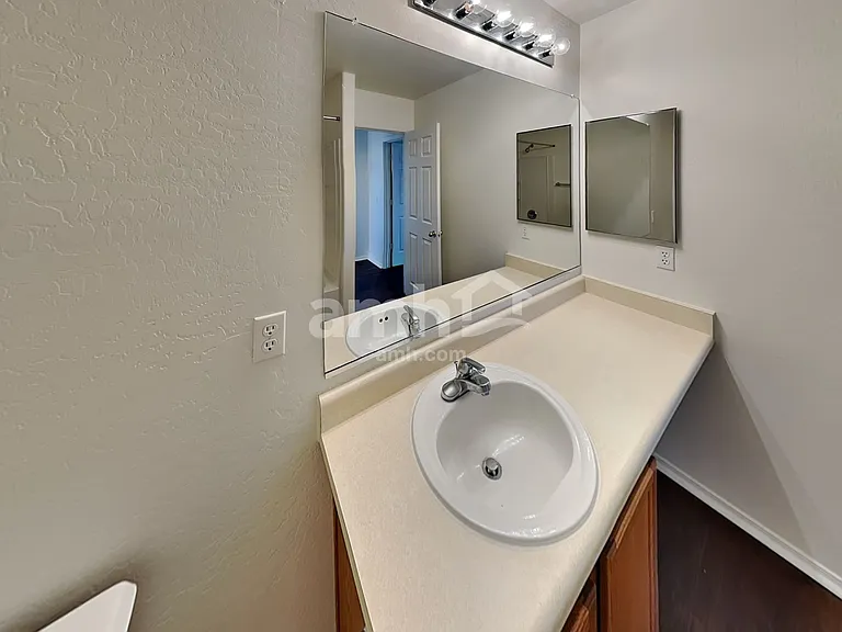 18541 W Valerie Dr — Photo 15