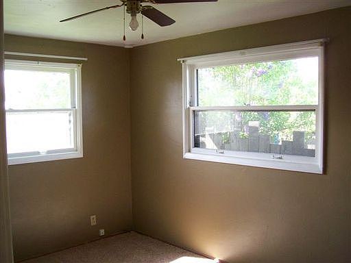 4th image of 1125 N Washington Ave