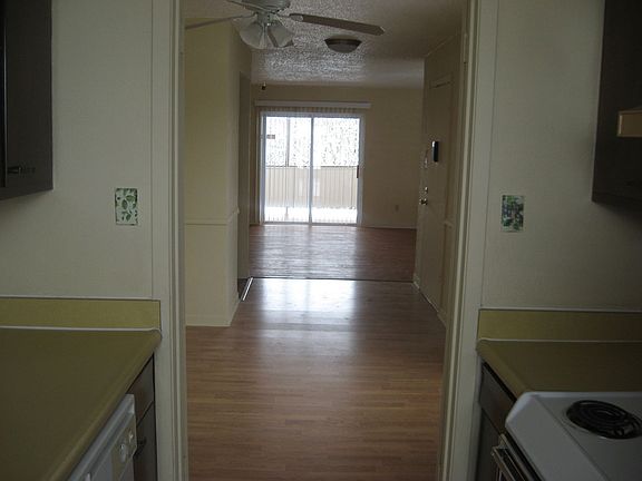 3rd image of 6412 Woodway Dr