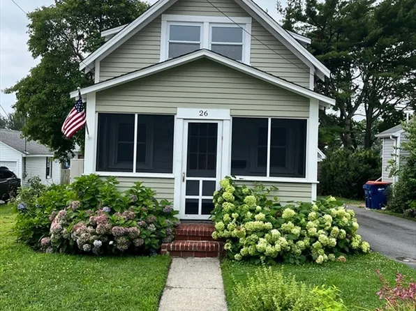 26 Harvard St, Fairhaven, MA 02719