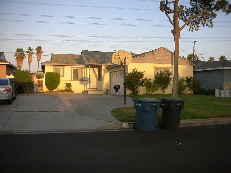 1st image of 15746 Carfax Ave