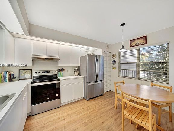 4th image of 701 SW 128th Ave APT 207F