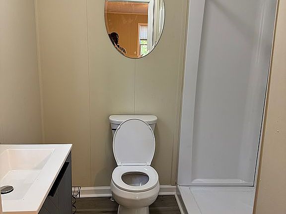Bathroom in main suite