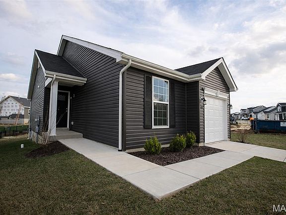 5th image of 1037 Vardon Meadows Dr