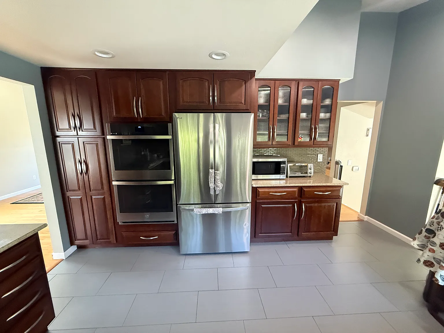 Persimmon Ct, Petaluma — Photo 2