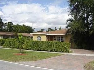 1st image of 515 NE 139th St