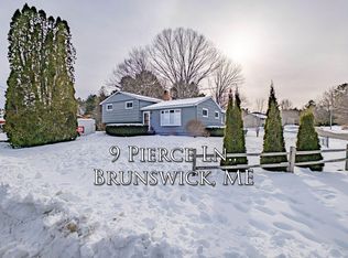 9 Pierce Ln, Brunswick, ME 04011