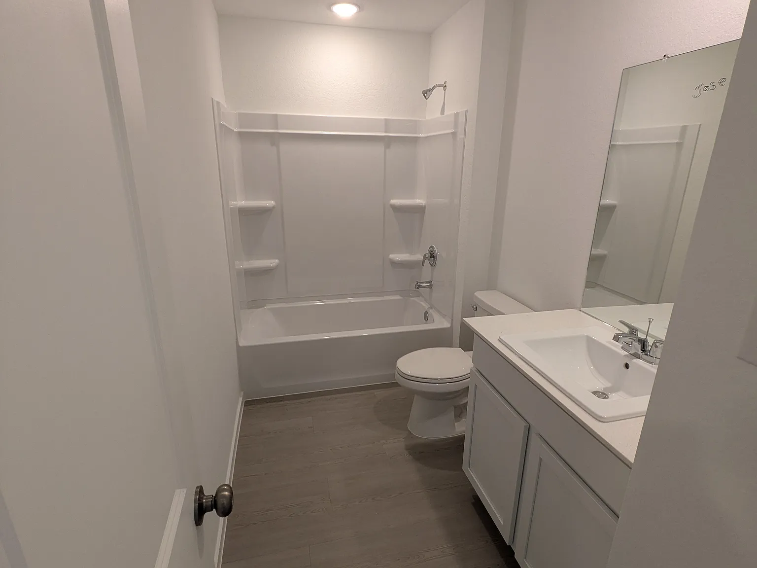 4 bed, 2.5 bath, 1867 sqft, $1,861 — Photo 1