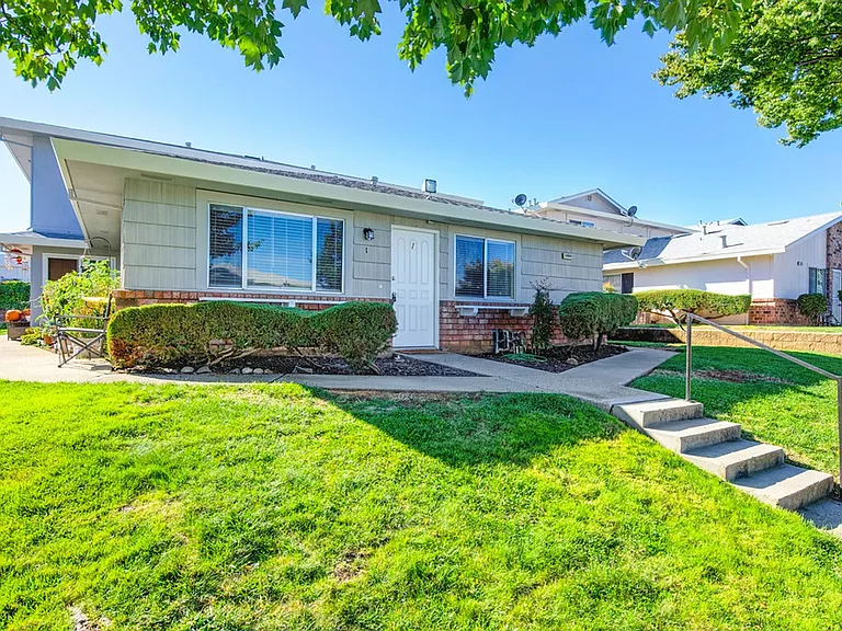 11650 Garnet Way #1 — Photo 5