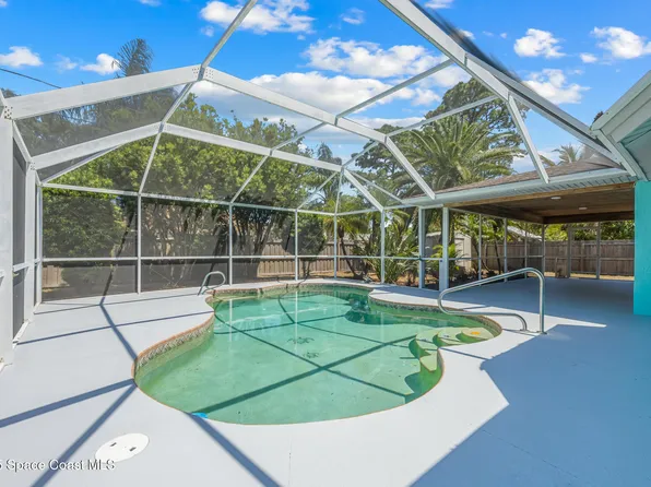 619 Dinner St NE, Palm Bay, FL 32907