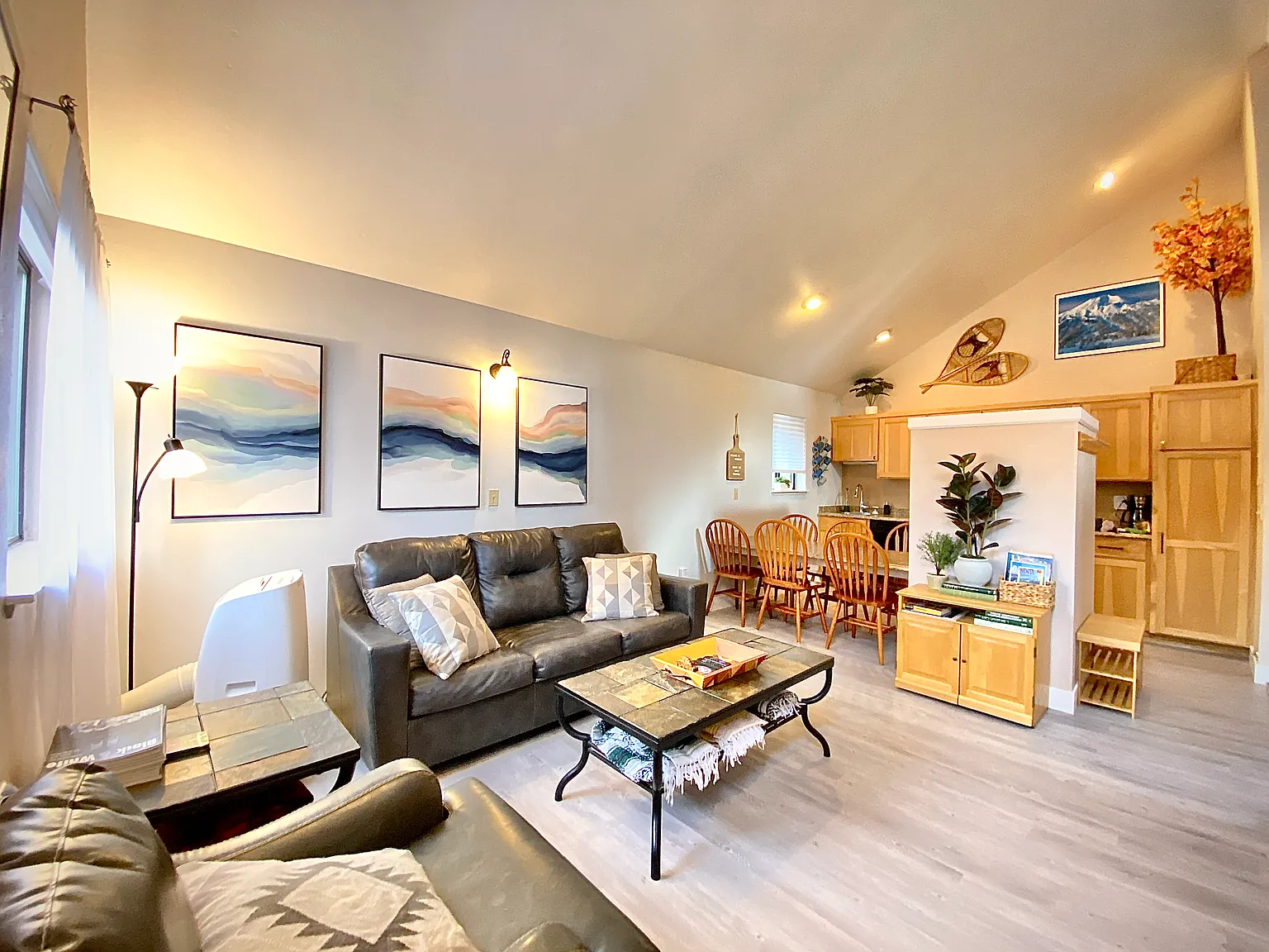 1 bed, $2,000 — Photo 1