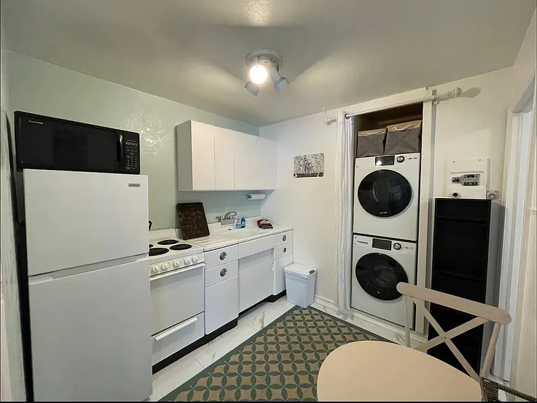 1520 G St #1 — Photo 13