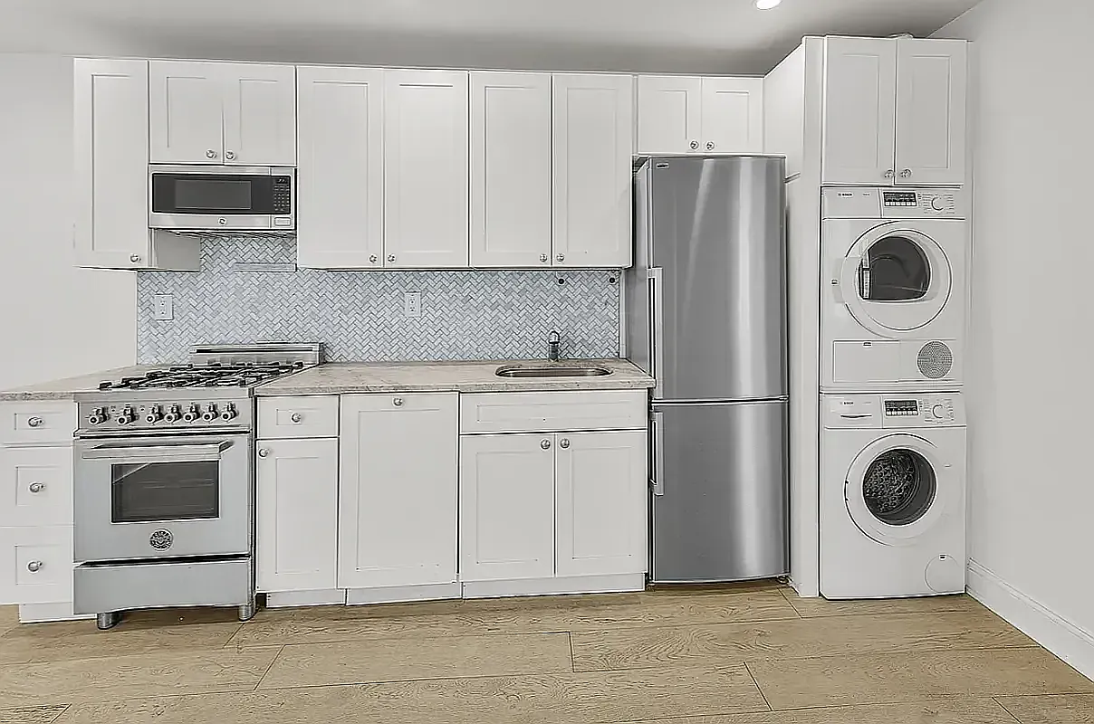 364 Lincoln Place — Photo 2