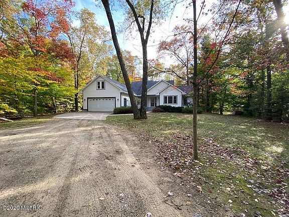 2nd image of 4367 Creekside Dr