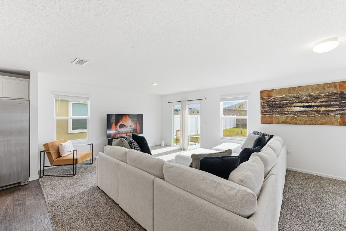 next background image