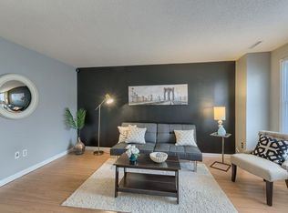 124 Martin St APT 2, Lowell, MA 01854