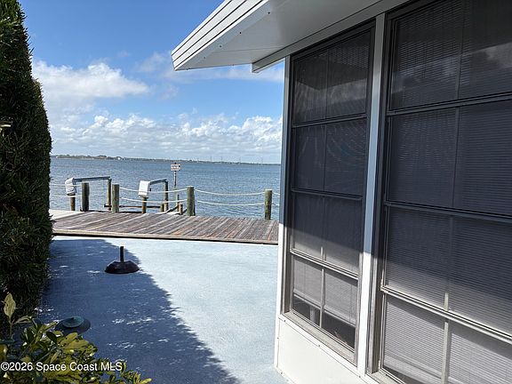 5th image of 2912 Dockside Ln #2