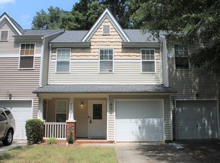523 Doughton Ln, Charlotte, NC 28217